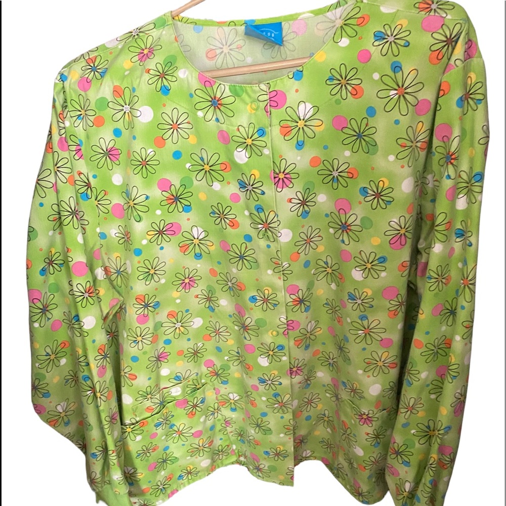 Green floral scrub jacket XL